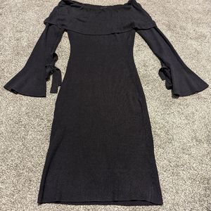 Stunning black dress, never worn!!